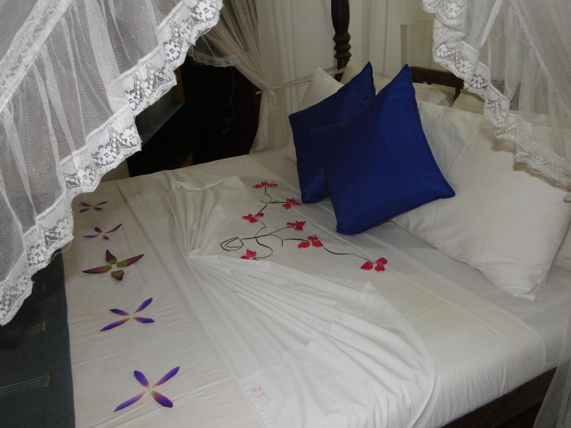 Thambapanni Retreat Hotel Unawatuna Bagian luar foto
